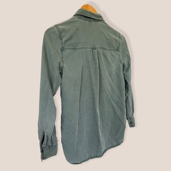 OLD Navy Long Sleeve Button Down Shirt - Picture 6 of 8